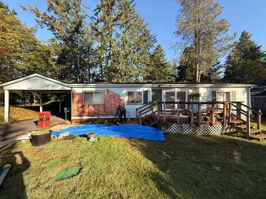 Siding Replacement project photo 23